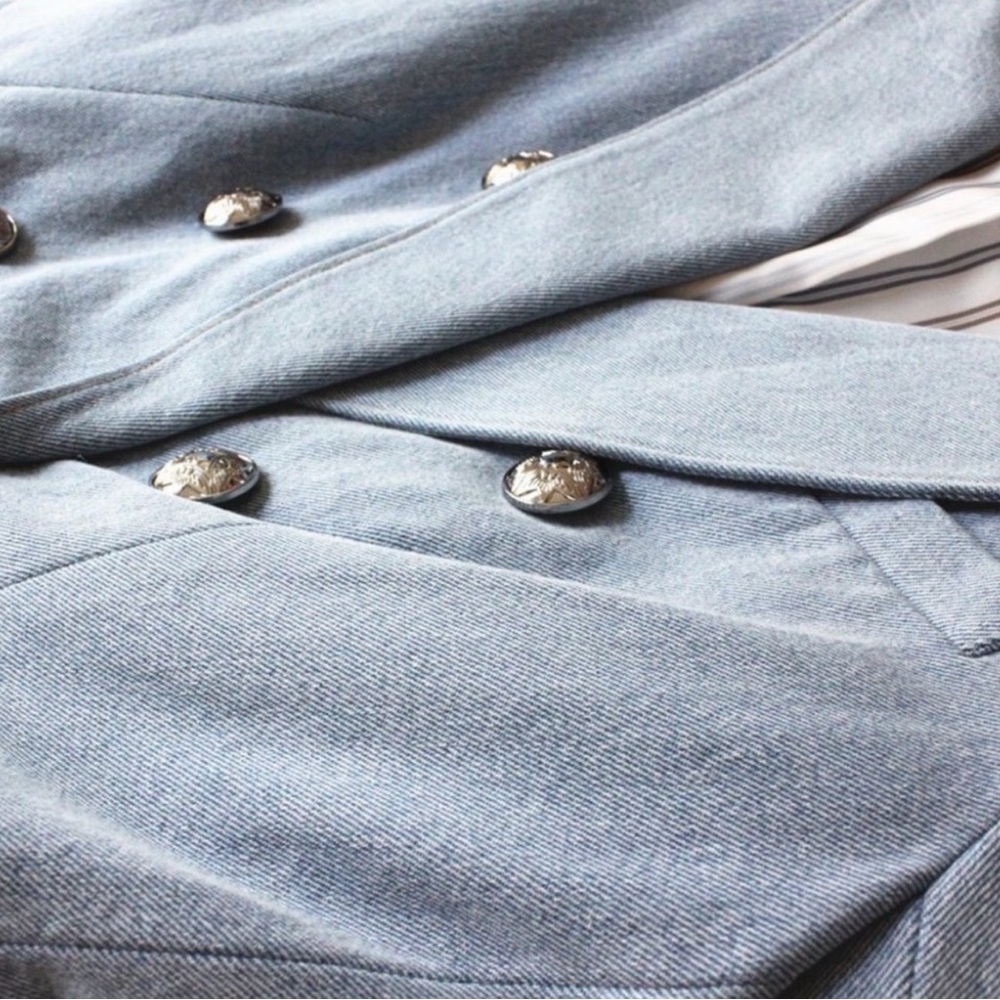 Veronica Beard Miller Dickey, Double-Breasted Light Blue Denim Blazer - Picture 11 of 12